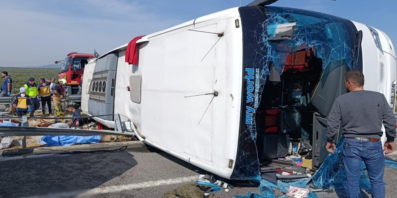 Tur otobüsünün hatalı manevrası 11 kişiye mezar oldu