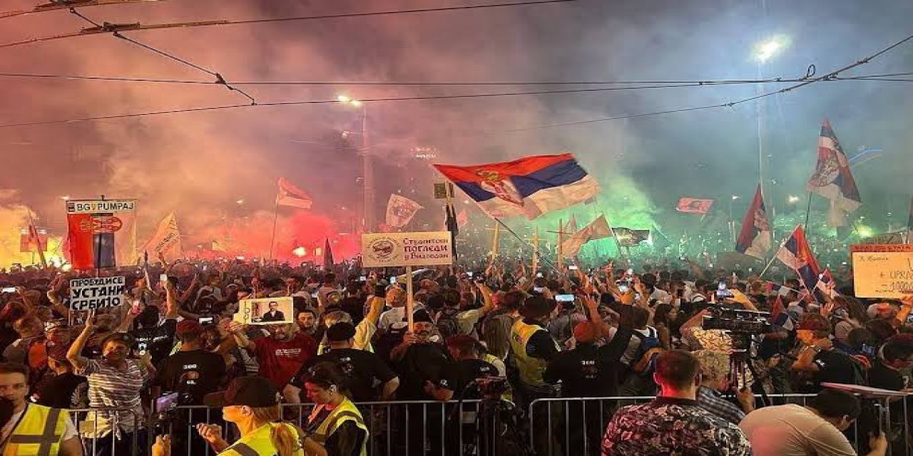 Sırbistan’da öğrenci hareketi zaferini ilan etti