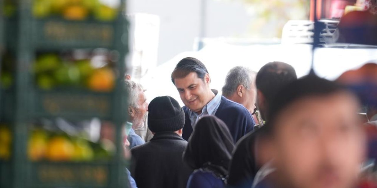 Başkan Yılmaz, hemşehrileri dinledi, pazarda fiyatları düşürdü