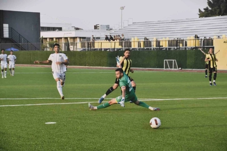 Aliağaspor FK, Manisa FK U19 takımını hazırlık maçında 4-1 yendi