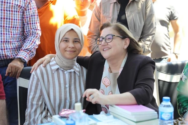 Gaziantep Büyükşehir Belediyesi Depremde etkilenen öğrencilerin okul ihtiyaçlarını karşılayacak