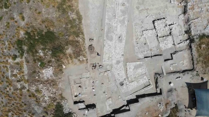 Amasya Oluz Höyük’te 2 binden fazla bulundu: Anadolu’nun en büyük boya bezemeli çanak, çömlek koleksiyonu