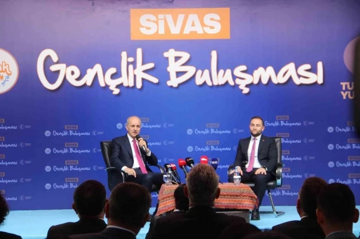 TBMM Başkanı Kurtulmuş gençlerle buluştu