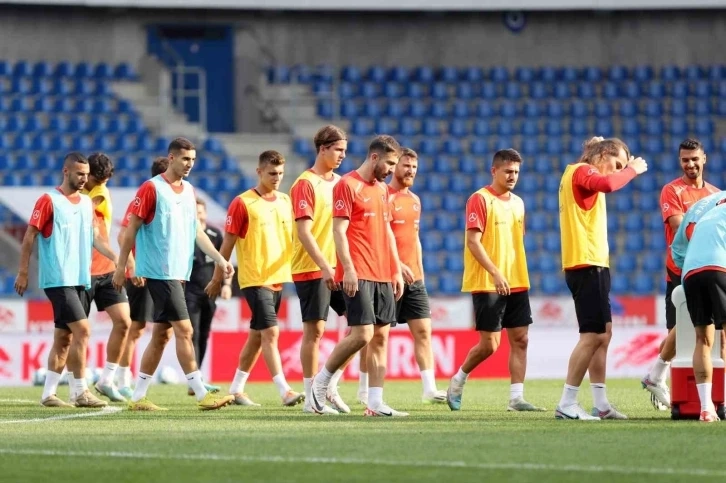 A Milli Futbol Takım, Japonya maçı hazırlıklarını tamamladı