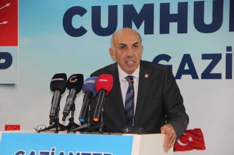 CHP'de üç adaylı büyük yarış   