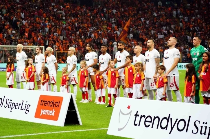 Süper Ligin yıldızı, Galatasaray, Süper Lig’deki yenilmezliğini 10 maça çıkardı