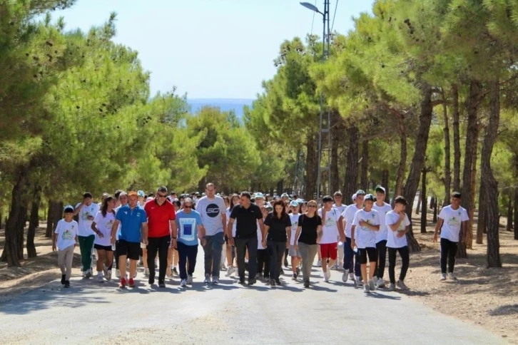 Şehitkamil'de doğa yürüyüşü, gençlerden büyük ilgi gördü