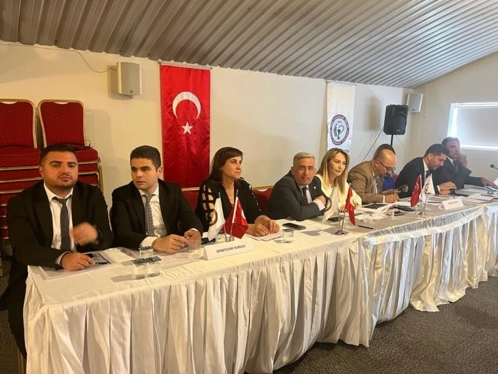 Gaziantep Eczacı Odası’nda İrfan Demirci güven tazeledi