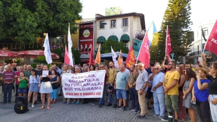 Antalya’da gözaltına alınan 24 kişi serbest bırakıldı