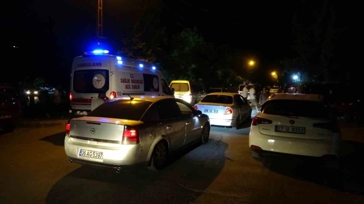 Polise saldırı 2 si sivil, 4 kişi yaralı