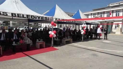 Gülben Ergen’in derneği tarafından Kilis’te yapılan okul hizmete açıldı