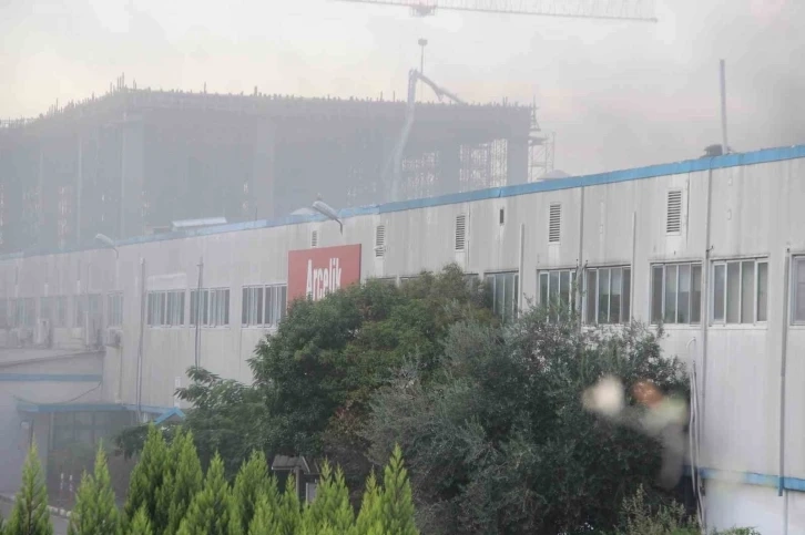 Manisa'da da Arçelik Manisa fabrikasında korkutan yangın