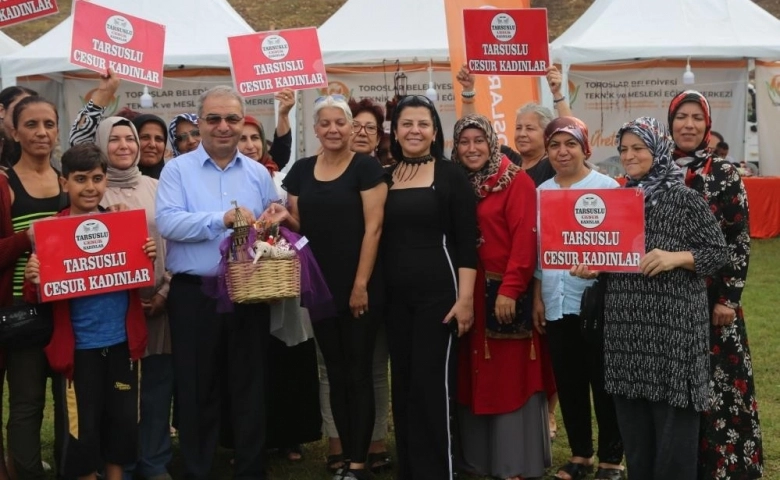 Mersin Toroslar'da iğne oyaları beğeni topladı