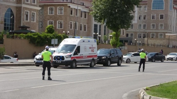 Son Dakika...Adıyaman Valiliği yakınlarında bomba paniği