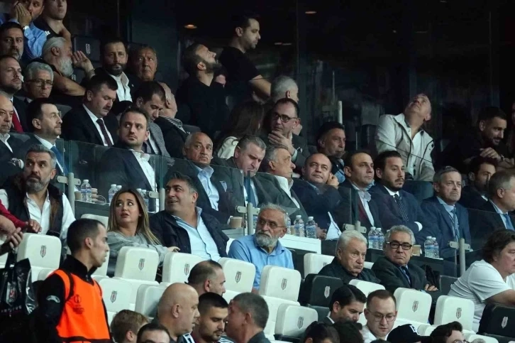 Futbol Federasyonu Başkanı Büyükekşi, Beşiktaş Stadyumu’nu terk etti