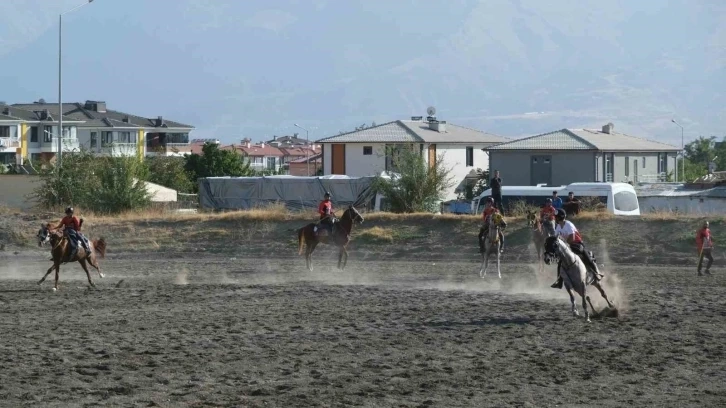 Ata sporu cirit heyecanı Erzincan’da başladı