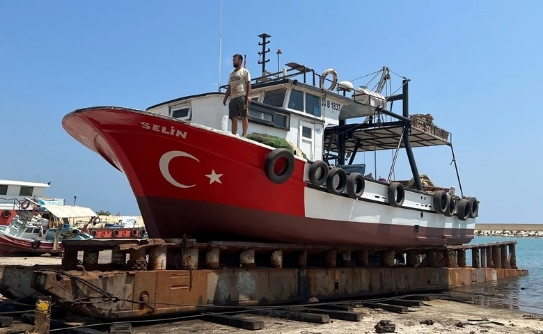 Akdeniz'in balıkçıları, ekmek teknelerini 15 Eylül'e hazırlıyor