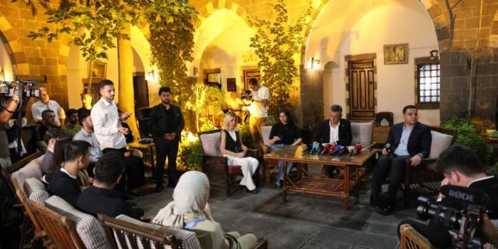 Özgür Özel'den dikkat çeken açıklama: "CHP, seçimlere giremeyebilir"