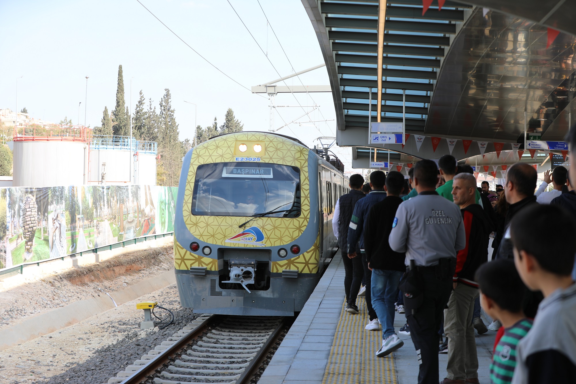 gaziantep-buyuksehirden-15-temmuzda-ucretsiz-toplu-ulasim-hizmeti-3.jpg