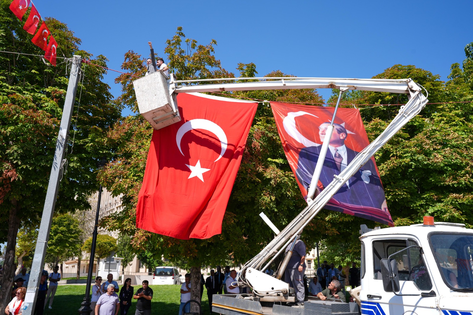 gaziantep-mesdanda-poster-kirizi-1.jpeg