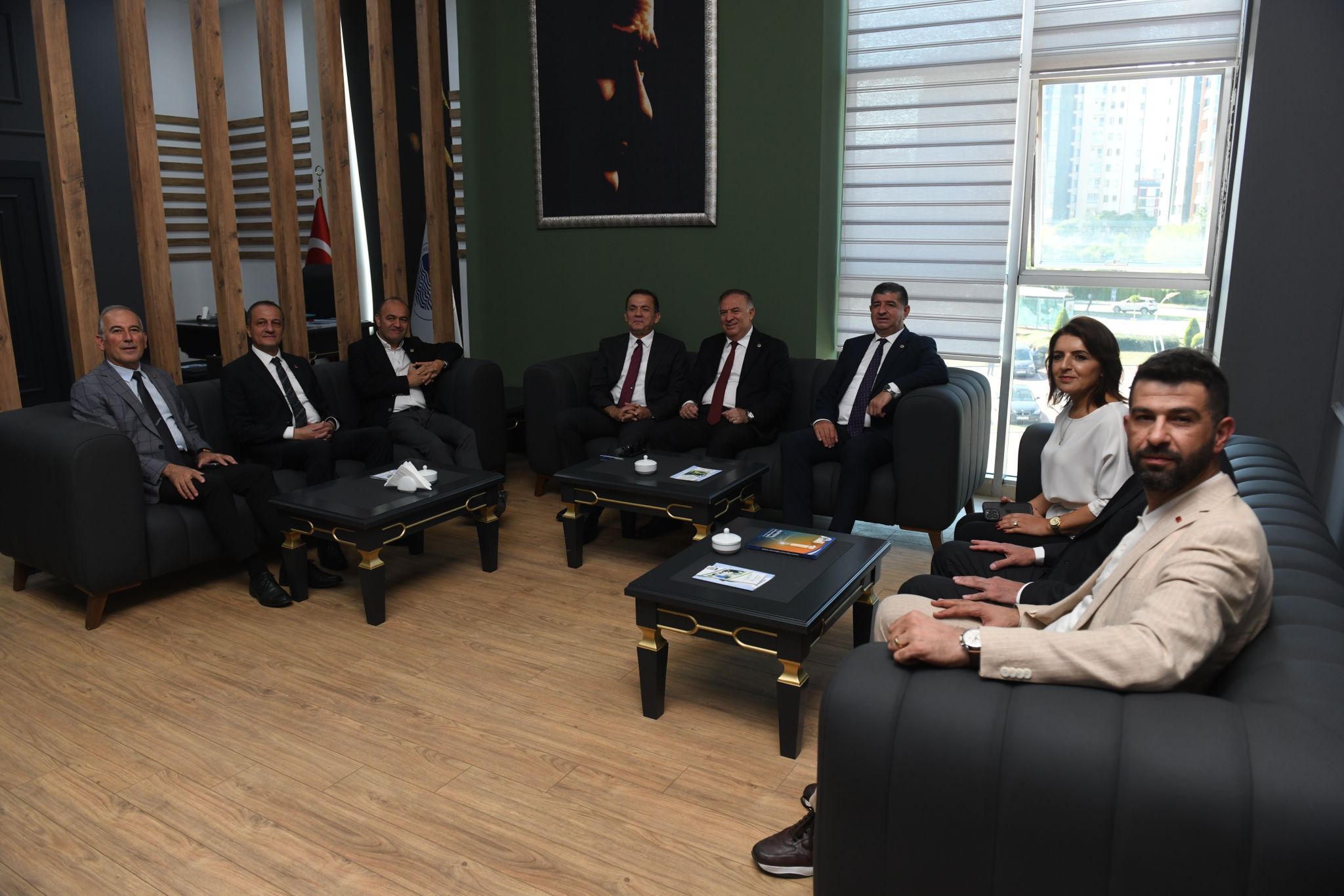 baskan-abdullah-ozyigit-chp-genel-baskan-yardimcilarini-agirladi.jpeg