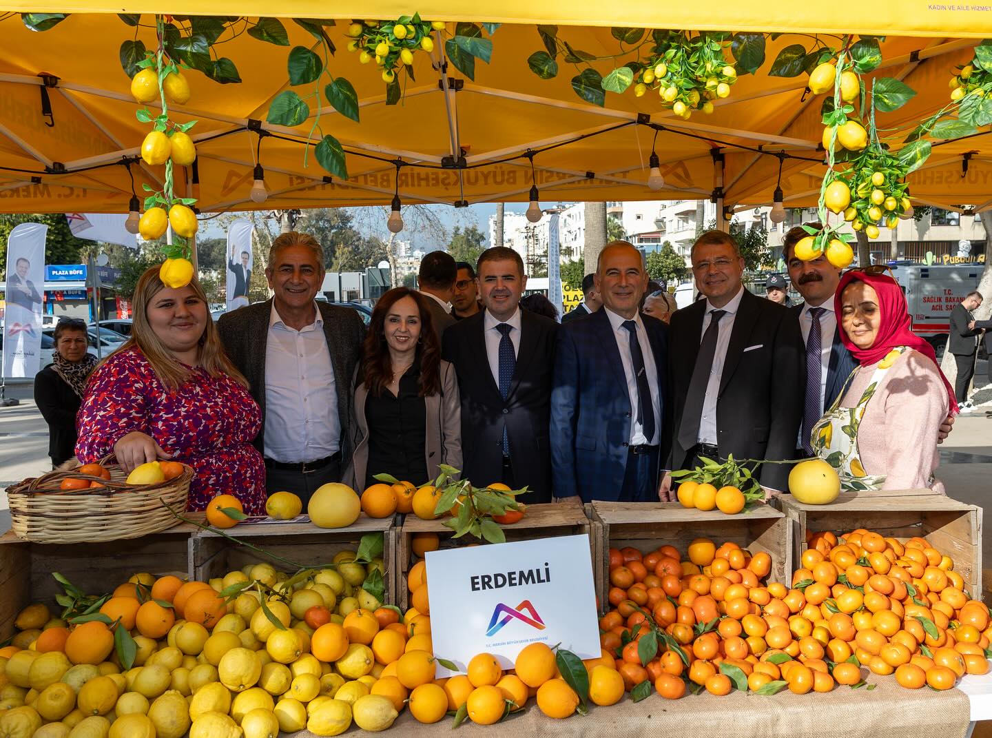 chp-genel-baskani-ozgur-ozel-mezitli-belediyesini-ziyaret-etti-10.jpg