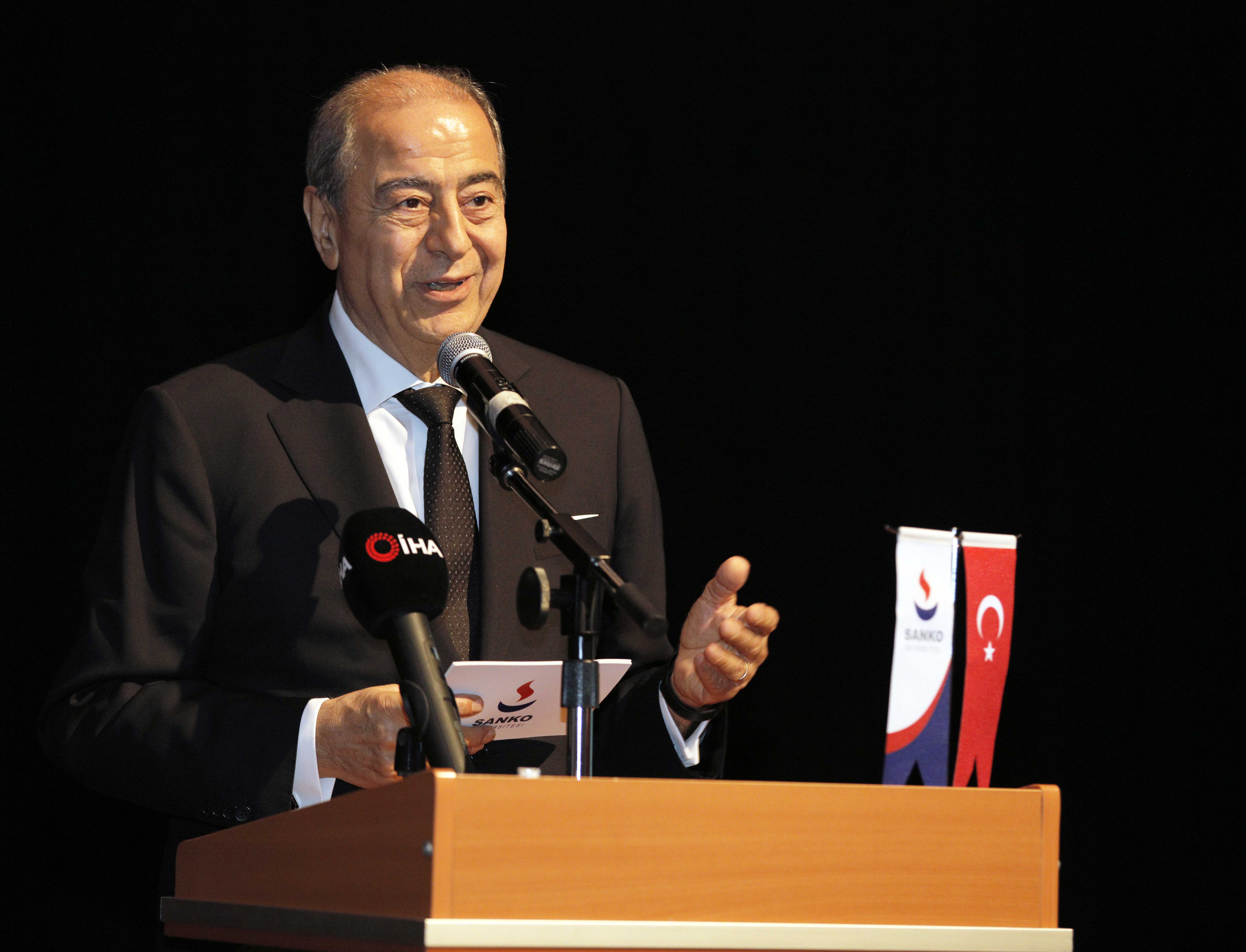 sanko-holding-onursal-baskani-zeki-konukoglu.jpg