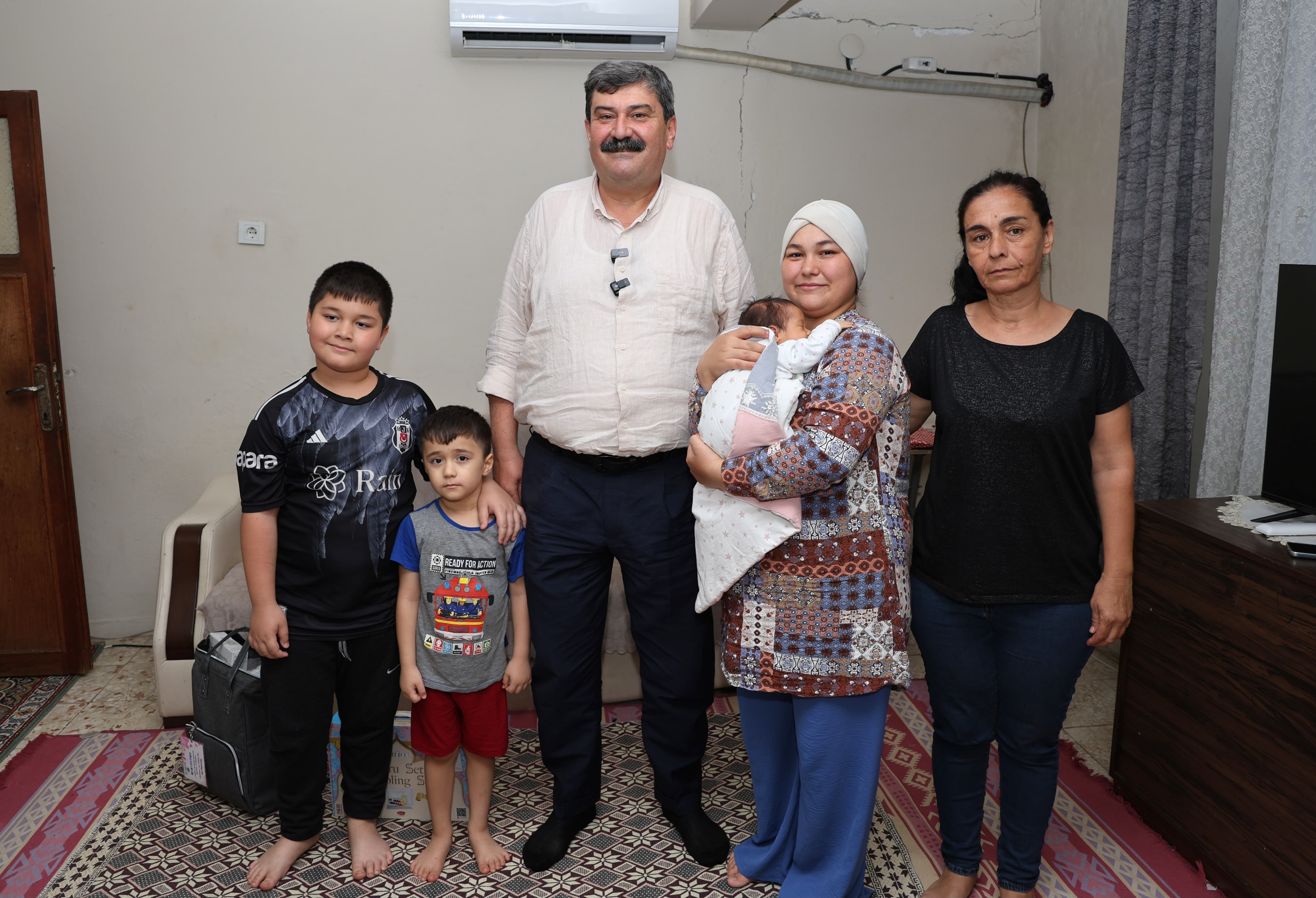 toroslar-baskan-yildiz-yeni-dogan-destek-cantasi-hediye-etti-1.jpeg