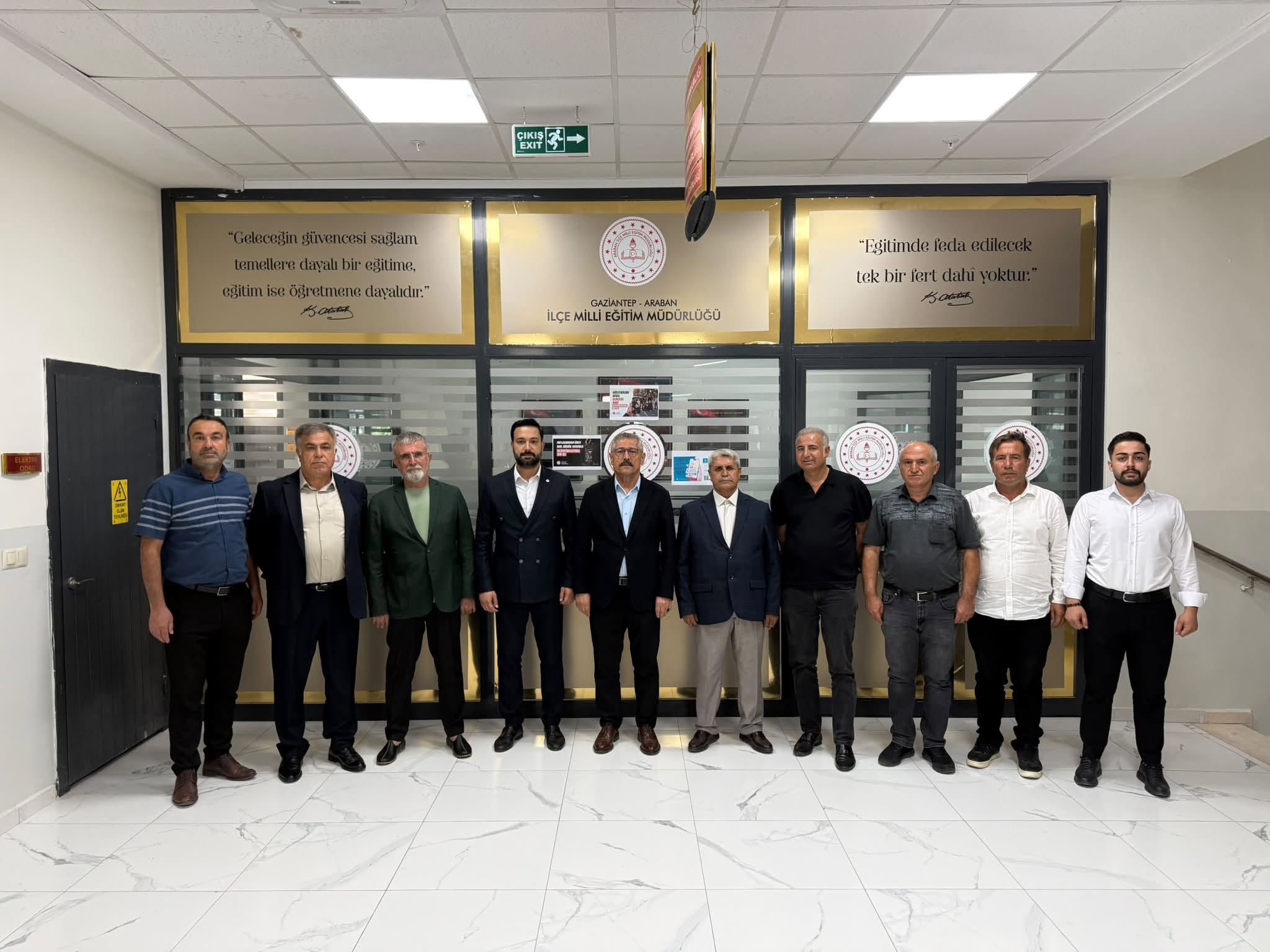 yeni-parti-yonetiminden-kaymakam-ve-milli-egitim-mudurune-ziyaret.jpg